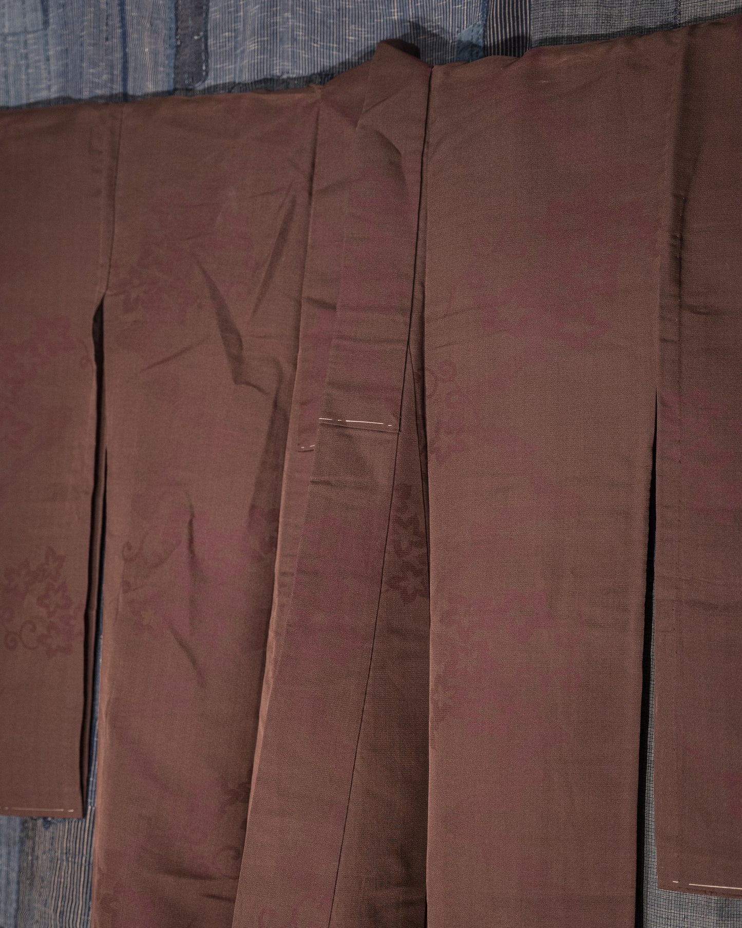 KOMON Kimono - Retro Elegance in Brown