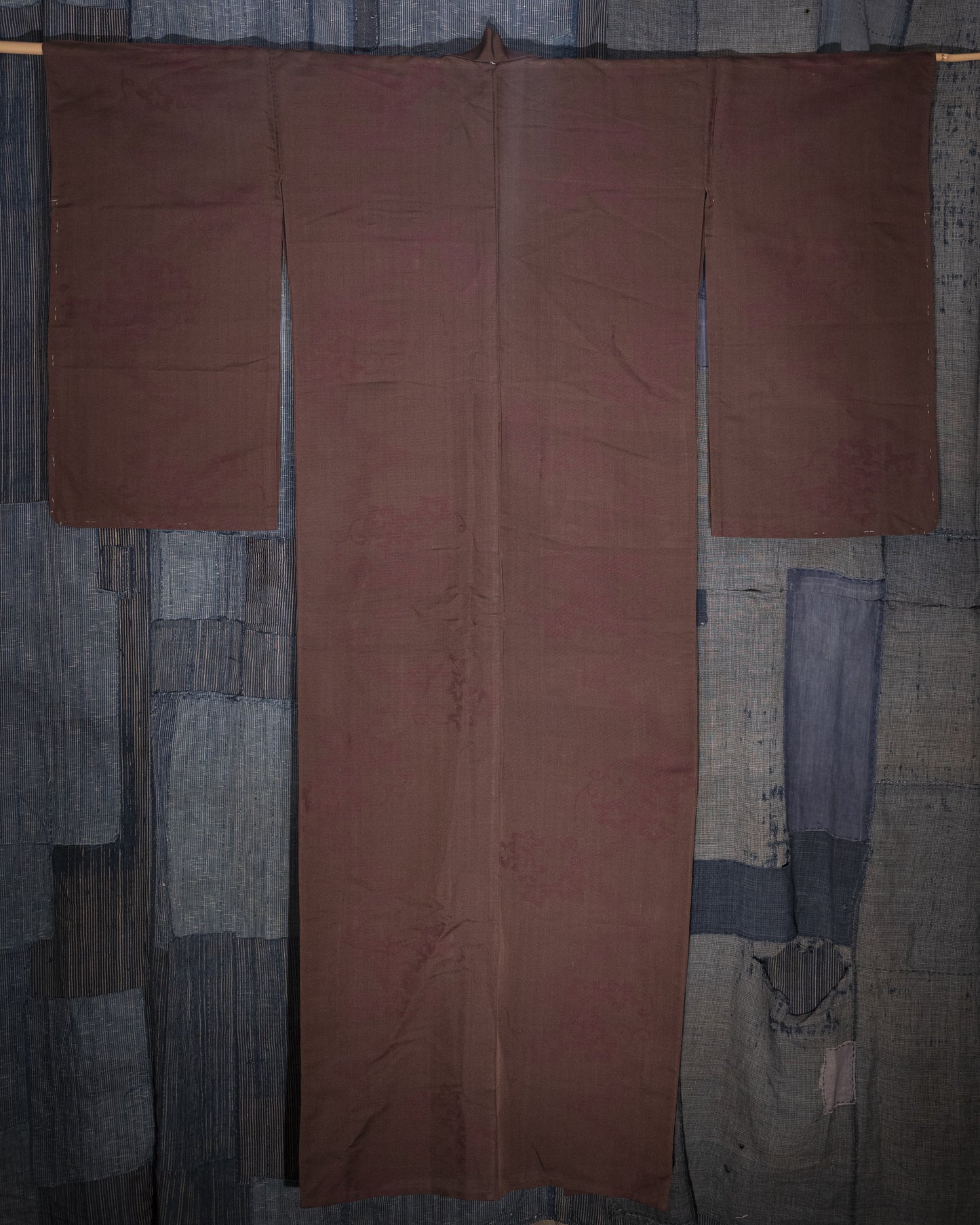 KOMON Kimono - Retro Elegance in Brown