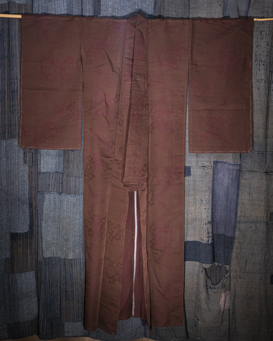 KOMON Kimono - Retro Elegance in Brown