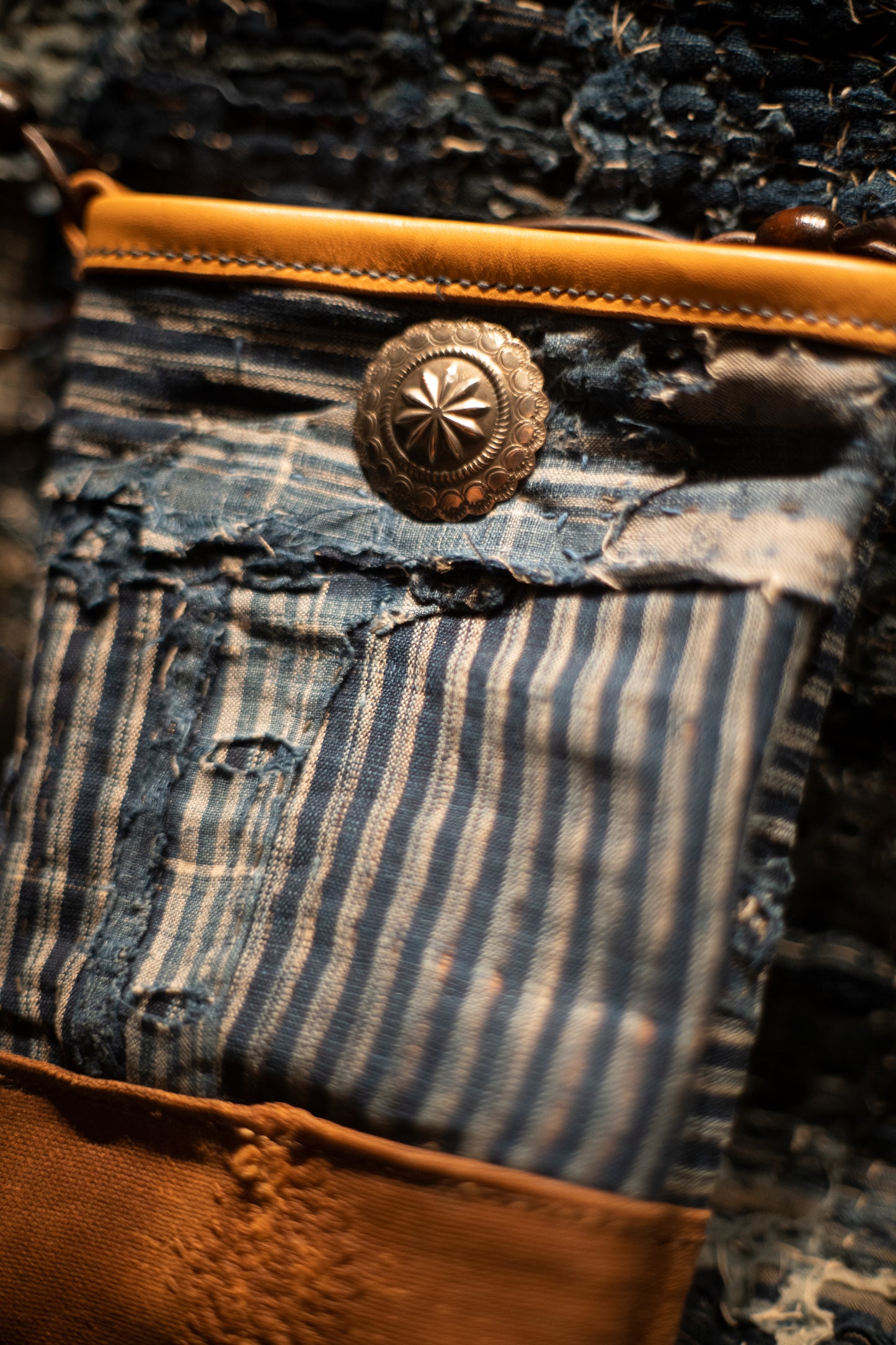 Boro small tote bag with sliver botton